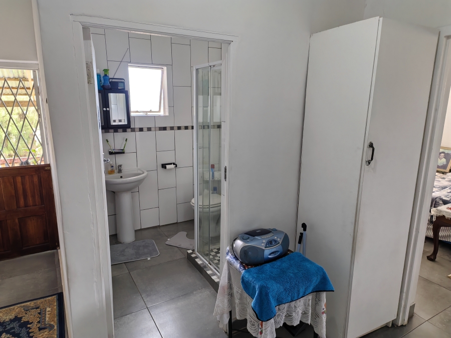 5 Bedroom Property for Sale in Van Riebeeck Hoogte Eastern Cape